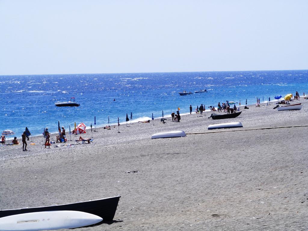 Villetta Singola "Lilla" Ali Terme Szoba fotó